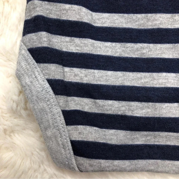 Gerber Onesie DiaperShort Blue /  Grey Stripes Size Newborn - Picture 12 of 16